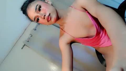 angel_grace18 online show from 06-09-26, 11:11