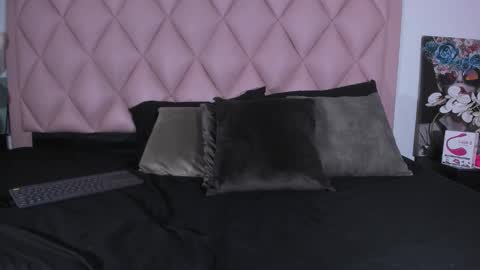 Snapshot of angel_light888 chatting on 01-04-25, 05:05 Angel online show from 01-04-25, 05:05