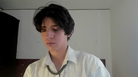 Snapshot of angel_miguel_ chatting on 06-19-26, 08:12 Angel Scott online show from 06-19-26, 08:12