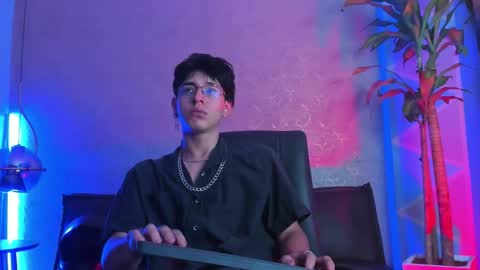 angel_scott2 online show from 03-03-26, 11:27