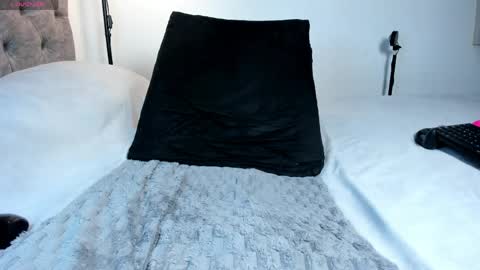 Snapshot of angel_sunshine chatting on 06-03-26, 02:33 Angel online show from 06-03-26, 02:33