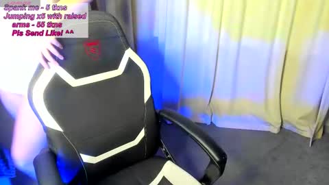 Snapshot of angela_coy chatting on 10-07-25, 11:40 angela_coy online show from 10-07-25, 11:40