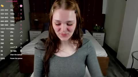 Angela online show from 06-07-26, 05:44