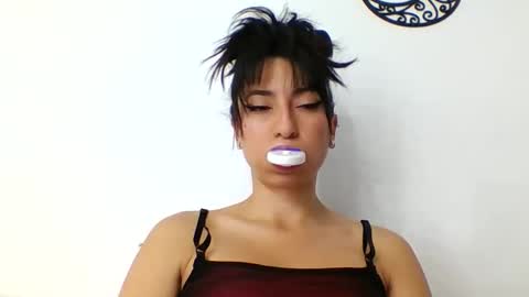  Angela  online show from 04-30-26, 09:41