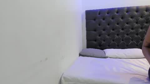angela_rendon online show from 06-18-26, 11:03