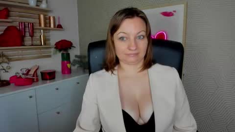 Angela online show from 03-27-26, 08:26