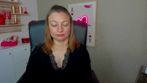 Snapshot of angela_samt chatting on 06-15-26, 05:42 Angela online show from 06-15-26, 05:42