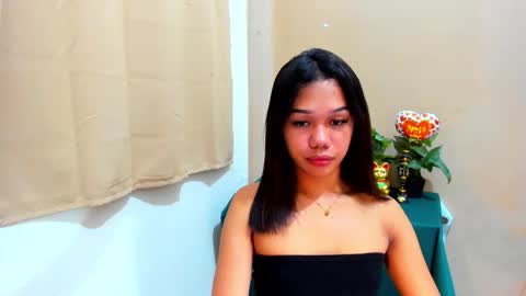 angela_star888 online show from 11-05-25, 10:04