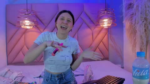 ANGELA online show from 02-01-25, 12:05