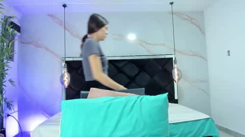 ANGELA online show from 09-12-25, 12:27