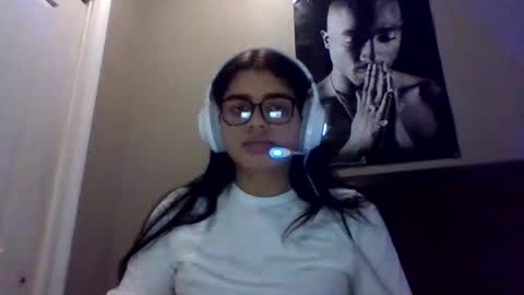 Snapshot of angelabvalle chatting on 02-11-26, 10:48 angelabvalle online show from 02-11-26, 10:48