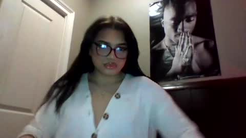 Snapshot of angelabvalle chatting on 03-08-26, 01:25 angelabvalle online show from 03-08-26, 01:25