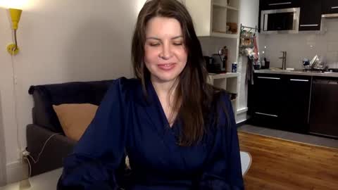 Snapshot of angeladarkk chatting on 01-24-25, 11:34 Angela online show from 01-24-25, 11:34