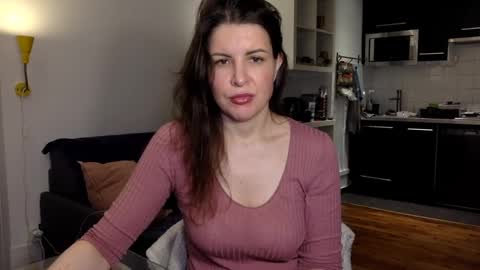 Snapshot of angeladarkk chatting on 02-26-25, 08:54 Angela online show from 02-26-25, 08:54