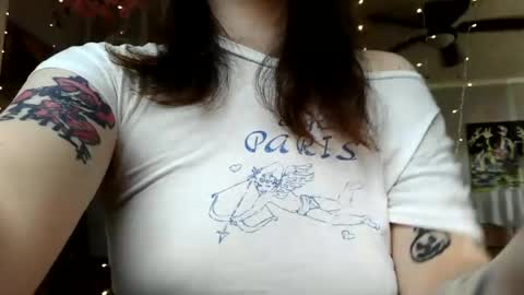 angelalice555 online show from 06-17-26, 06:53