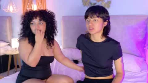 Angelaandkai  online show from 11-15-25, 05:49