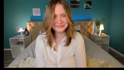 Snapshot of angelawallace chatting on 02-07-25, 02:47 angelawallace online show from 02-07-25, 02:47