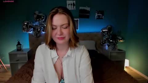 Snapshot of angelawallace chatting on 02-12-25, 11:18 angelawallace online show from 02-12-25, 11:18