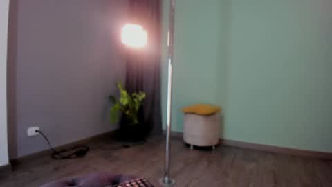 Snapshot of angelbae_ chatting on 01-09-25, 01:02 AngelBae  online show from 01-09-25, 01:02