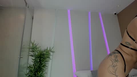 Snapshot of angelbae_ chatting on 01-19-25, 05:39 AngelBae  online show from 01-19-25, 05:39