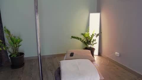 Snapshot of angelbae_ chatting on 02-02-25, 04:32 AngelBae  online show from 02-02-25, 04:32