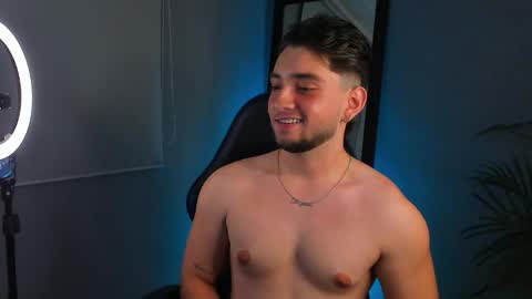 Snapshot of angelbell19 chatting on 12-17-25, 01:55 angelbell19 online show from 12-17-25, 01:55