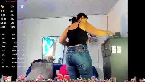 Snapshot of angelblue972344 chatting on 05-12-26, 06:38 angel online show from 05-12-26, 06:38