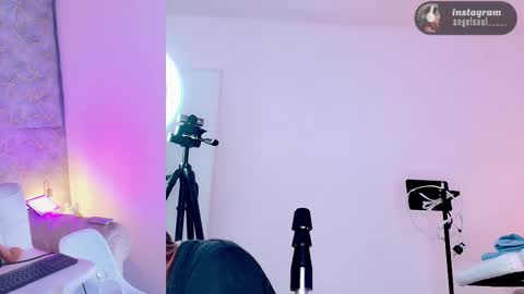 angel online show from 02-08-26, 08:07