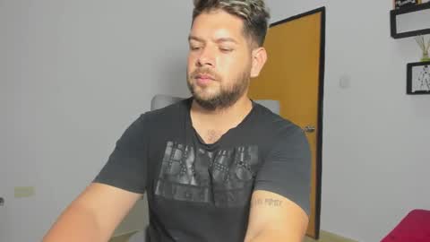 Snapshot of angelcute3 chatting on 09-14-25, 01:05 angel online show from 09-14-25, 01:05