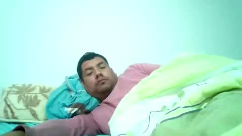 angeldavid90 online show from 09-10-25, 01:11