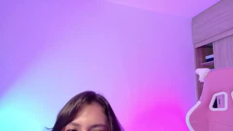 Snapshot of angeldusttt5 chatting on 02-26-26, 02:32 Valentina online show from 02-26-26, 02:32