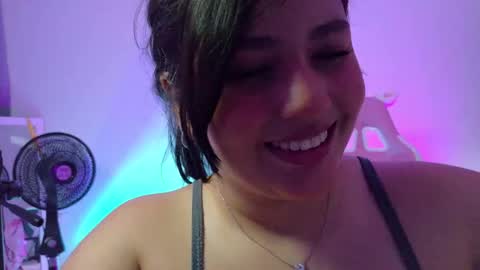 Snapshot of angeldusttt5 chatting on 03-06-26, 02:08 Valentina online show from 03-06-26, 02:08