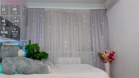 Ksenia online show from 10-17-25, 03:47