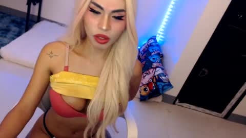 DIVINE ANGEL online show from 06-17-26, 03:42