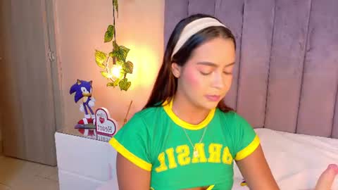 Snapshot of angelicaa_garcia chatting on 06-29-26, 11:21 angelicaa_garcia online show from 06-29-26, 11:21