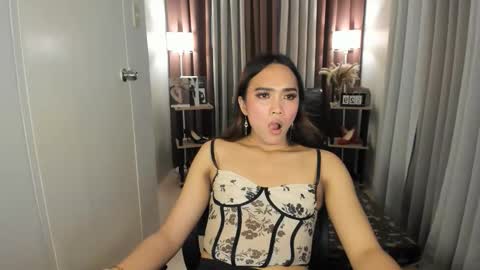 SweetAngelica online show from 10-29-25, 09:00
