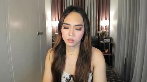 SweetAngelica online show from 10-29-25, 09:27