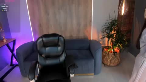 Snapshot of angelicavega_ chatting on 05-17-26, 05:09 Angelica Vega online show from 05-17-26, 05:09