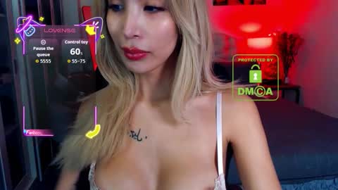 Snapshot of angelicface143 chatting on 10-09-25, 03:37 Angel Shigeto online show from 10-09-25, 03:37