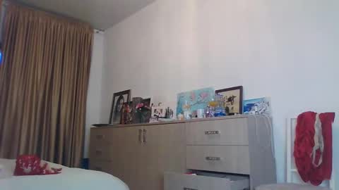 angelicfenix online show from 03-18-26, 03:37