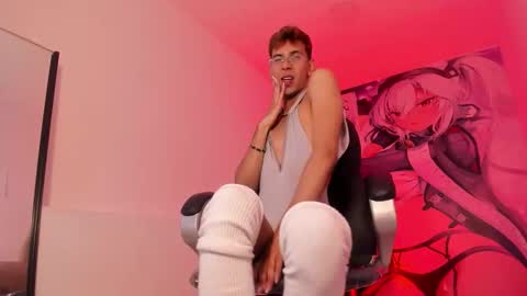 Snapshot of angelicious_boy chatting on 01-13-26, 12:38 ANGELICIOUS online show from 01-13-26, 12:38