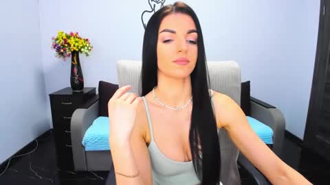 Snapshot of angelina_clark chatting on 01-03-25, 12:30 Angelina online show from 01-03-25, 12:30