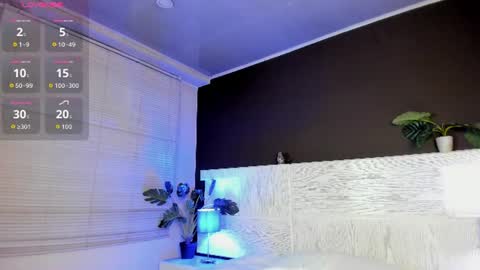 Snapshot of angelina_hilton chatting on 06-10-26, 11:20 angelina_hilton online show from 06-10-26, 11:20