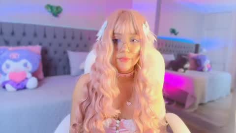 Snapshot of angelina_honey_ chatting on 05-21-26, 04:08 Angelina Honey online show from 05-21-26, 04:08
