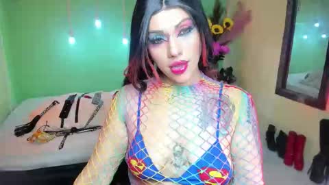 Snapshot of angelina_james_ chatting on 10-14-25, 09:26 Angelina online show from 10-14-25, 09:26