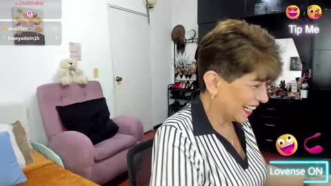 Angelina online show from 11-05-25, 12:32