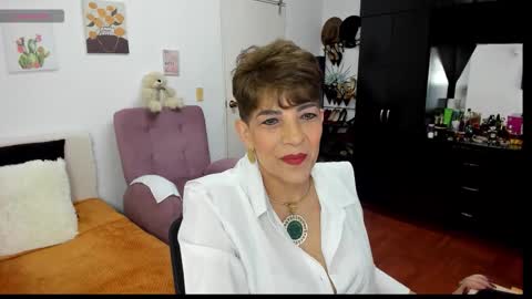 Angelina online show from 11-15-25, 10:48
