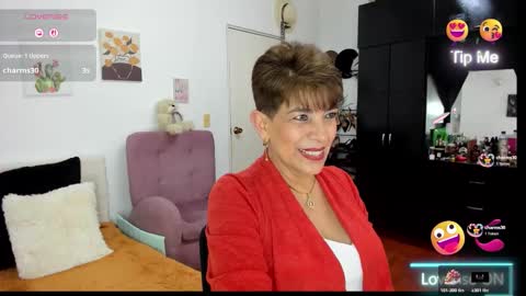 Angelina online show from 11-18-25, 08:24