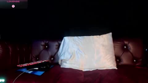 Snapshot of angelinablanc_ chatting on 02-27-26, 11:43 ANGELINA online show from 02-27-26, 11:43