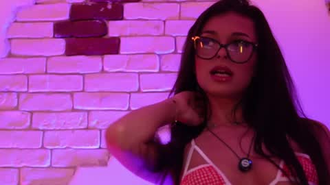 Snapshot of angelinagia chatting on 01-30-25, 08:53 Angelina online show from 01-30-25, 08:53